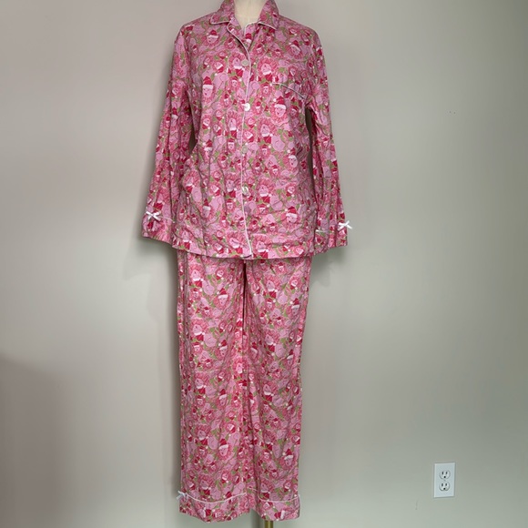 Lilly Pulitzer Other - Lilly Pulitzer Santa lion pajama set size small